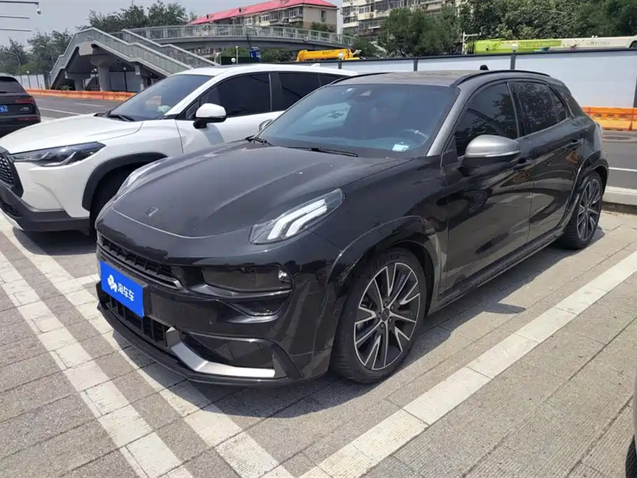 Lynk & Co 02 Hatchback 2021