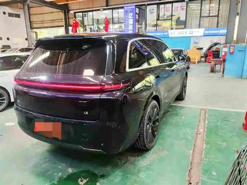 Li Auto Li L8 2024