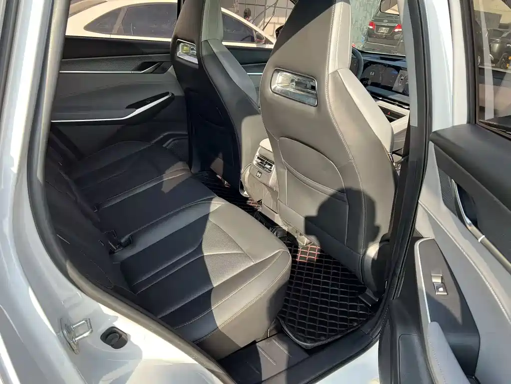 Changan CS75PLUS 2022 — фото 13