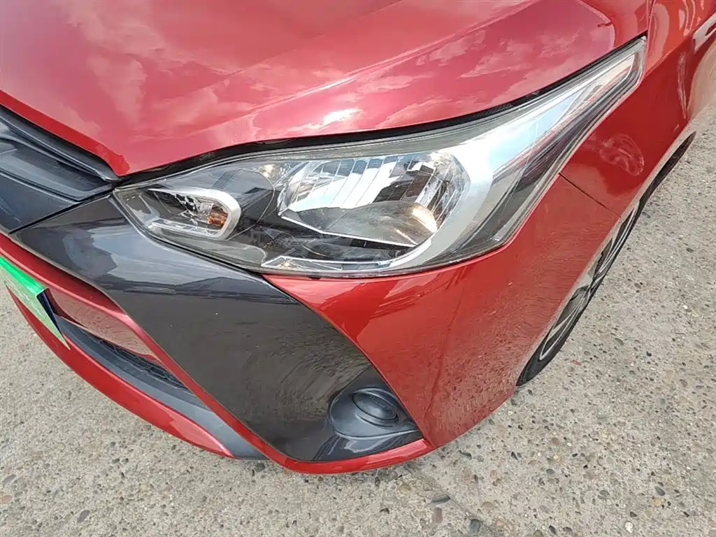 Toyota Yaris L 2017 — фото 24