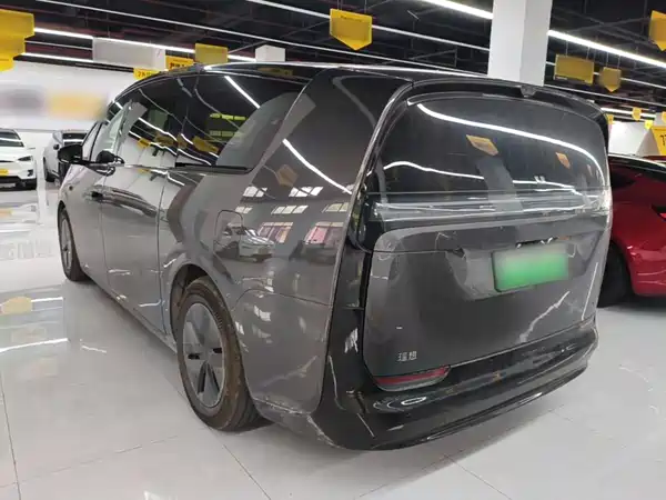 Li Auto MEGA 2025
