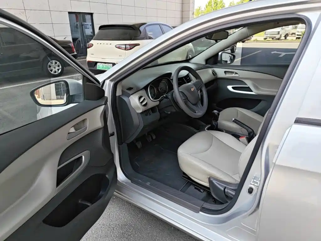 Chevrolet Sail 2015 — фото 16
