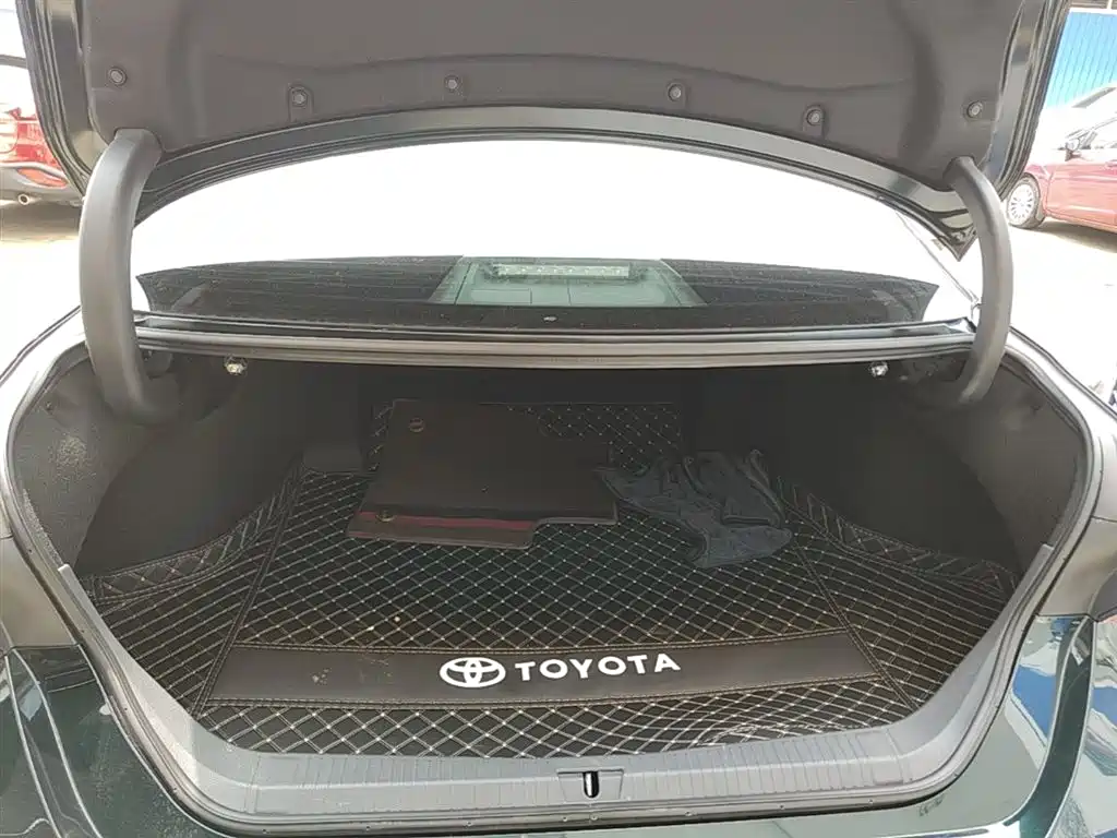 Toyota Avalon 2024 — фото 19