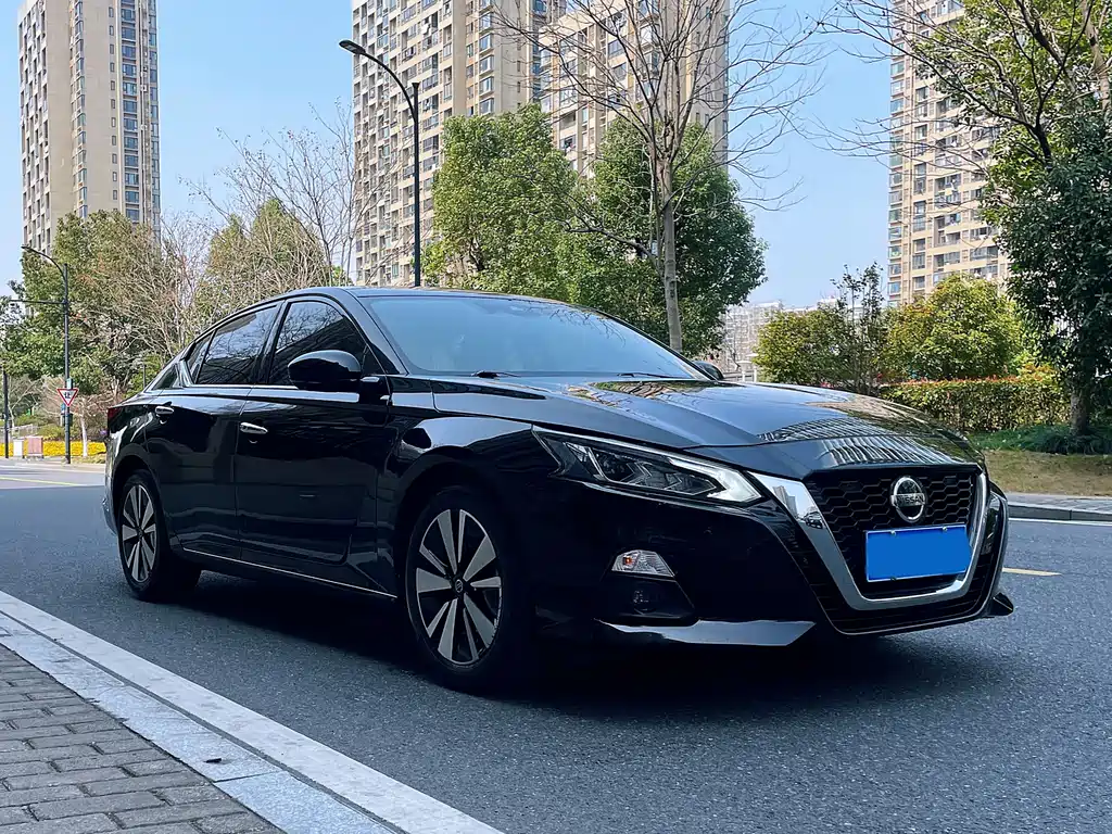 Nissan Teana 2022 — фото 3