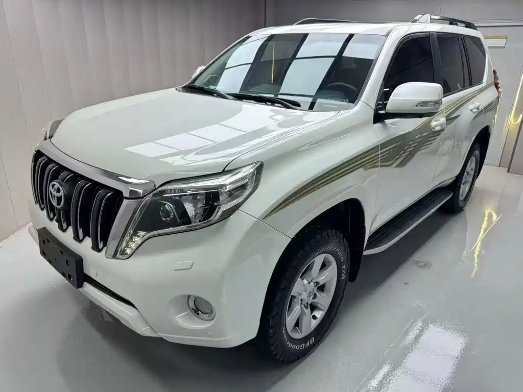 Toyota Prado 2016 — фото 1