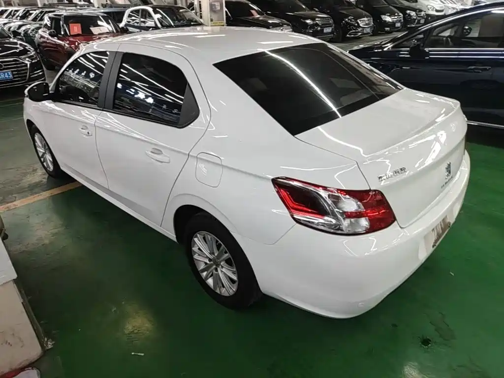 Peugeot 301 2016