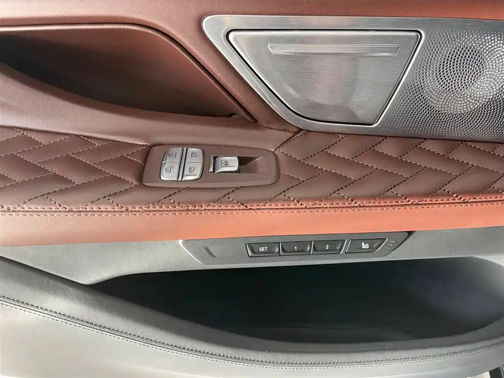 BMW 7 Series 2020 — фото 14