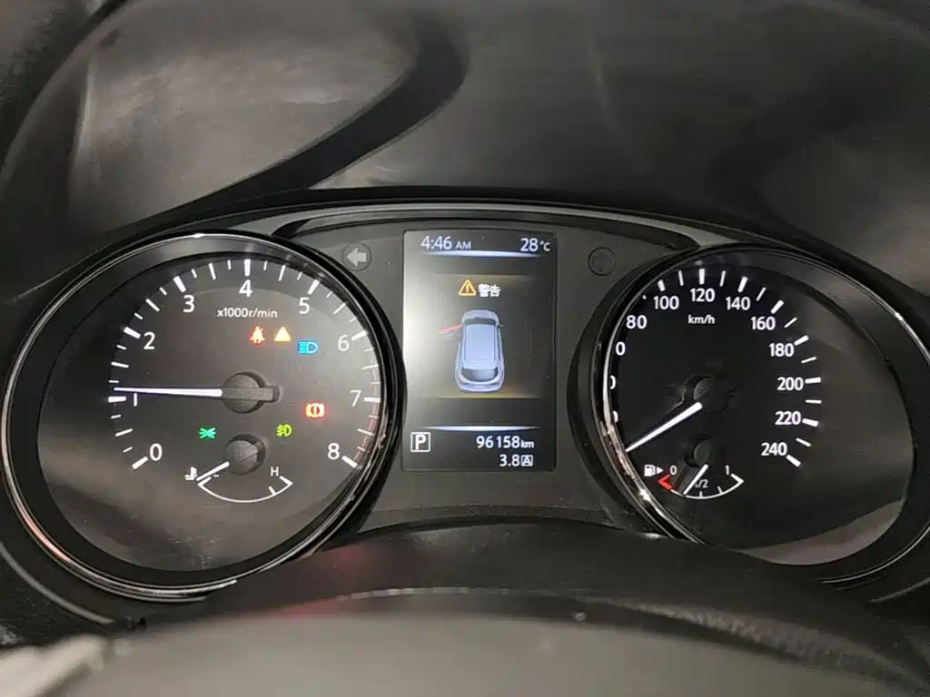 Nissan Qashqai 2018 — фото 12
