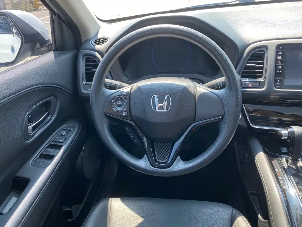 Honda Vezel 2022 — фото 11