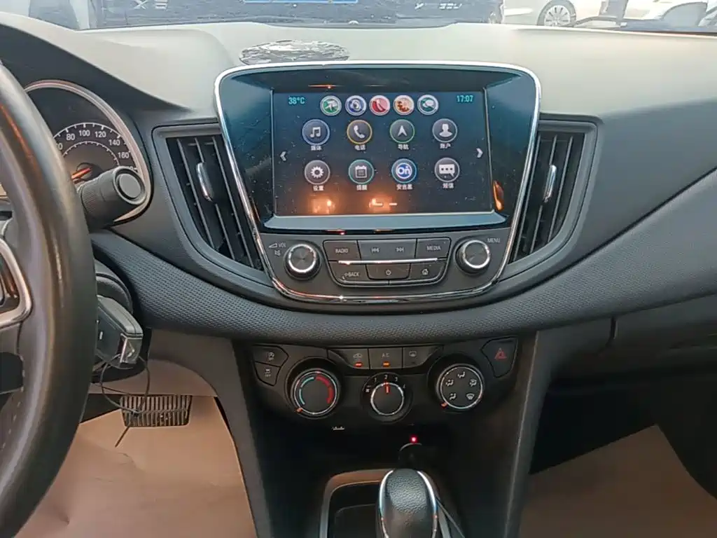 Chevrolet Cruze 2019 — фото 13