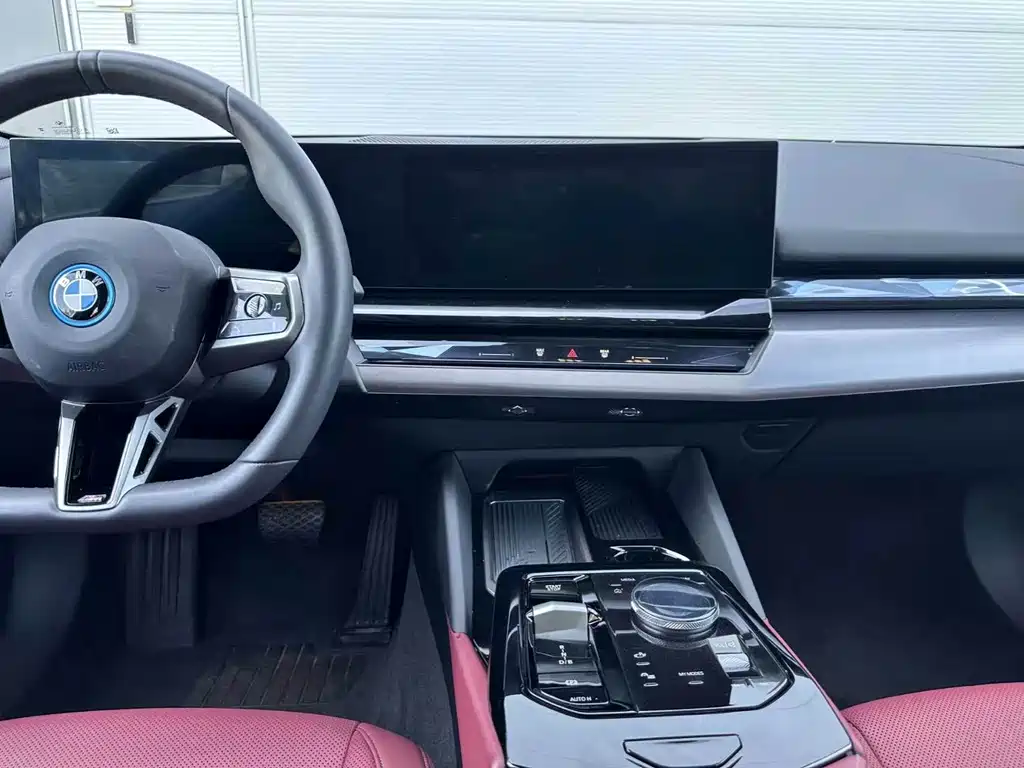 BMW i5 2025 — фото 7
