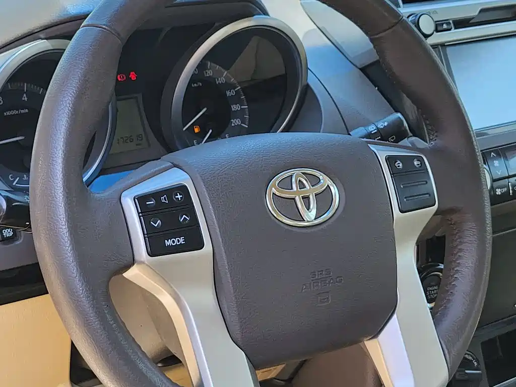 Toyota Prado 2017 — фото 7