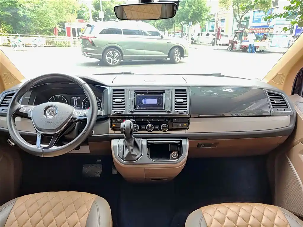 Volkswagen Caravelle 2018 — фото 10