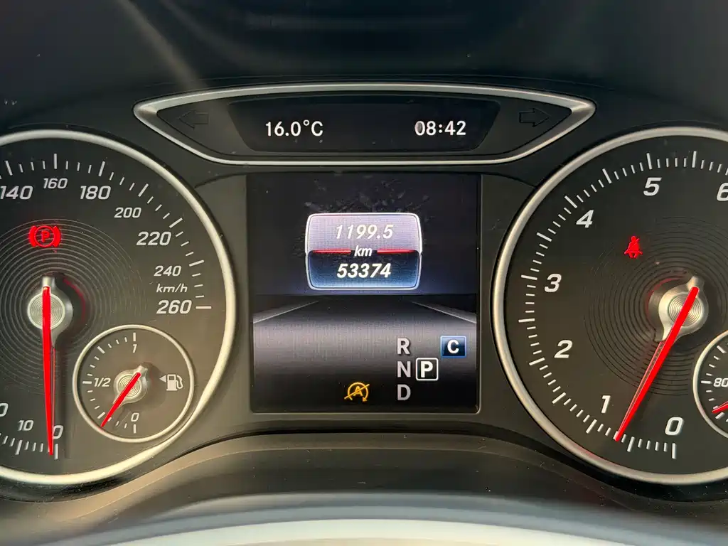 Mercedes-Benz B-Class 2016 — фото 12