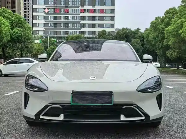 Xiaomi SU7 2025