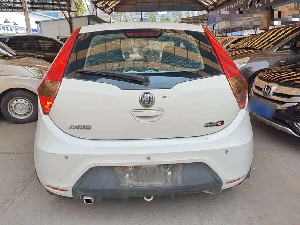MG 3 2015