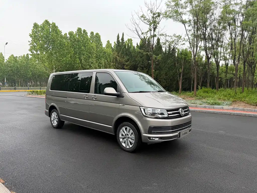 Volkswagen Caravelle 2017 — фото 3