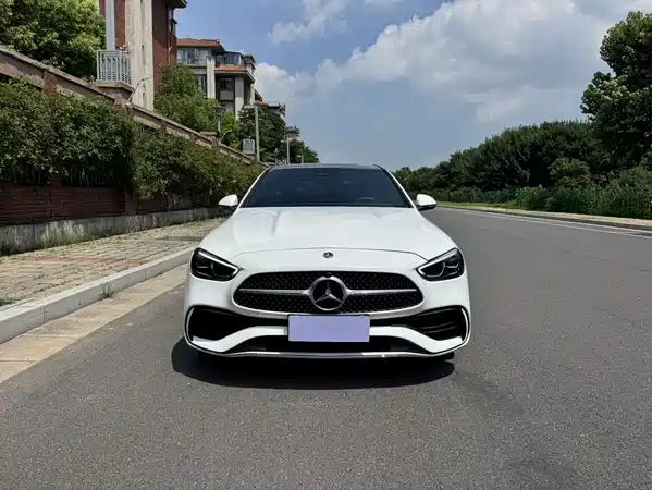 Mercedes-Benz C-Class 2024