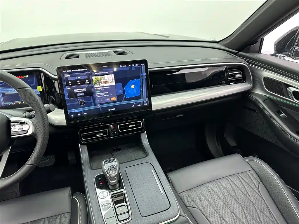 GAC Motor Trumpchi GS8 2024 — фото 15