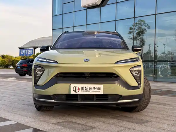 NIO ES6 2020