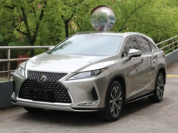 Lexus RX 2020
