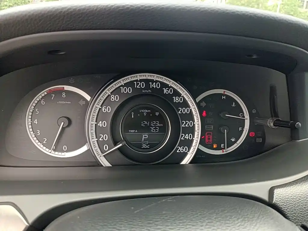 Honda Accord 2015 — фото 12