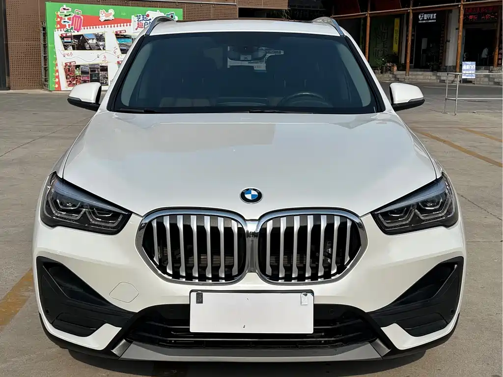 BMW X1 2022 — фото 2