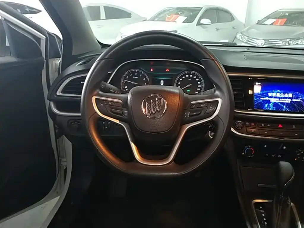 Buick Excelle 2021 — фото 11