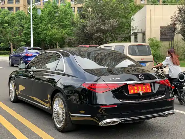 Mercedes-Benz S-Class 2021