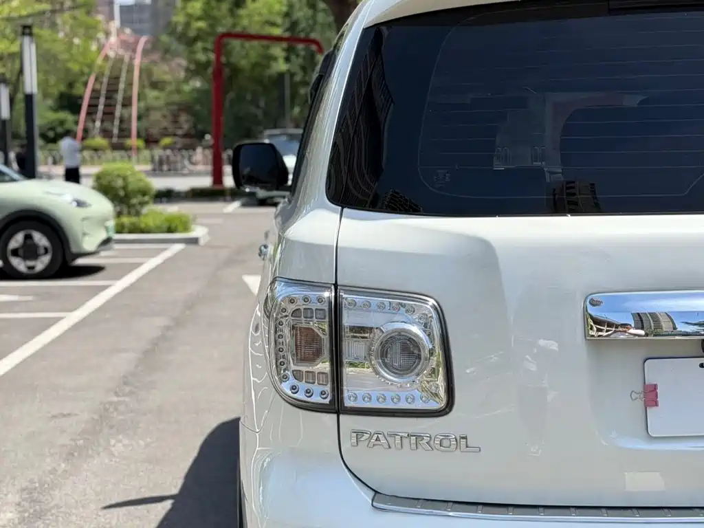 Nissan Patrol 2018 — фото 14