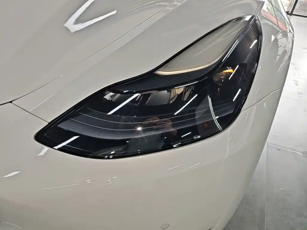 Tesla Model Y 2022 — фото 24
