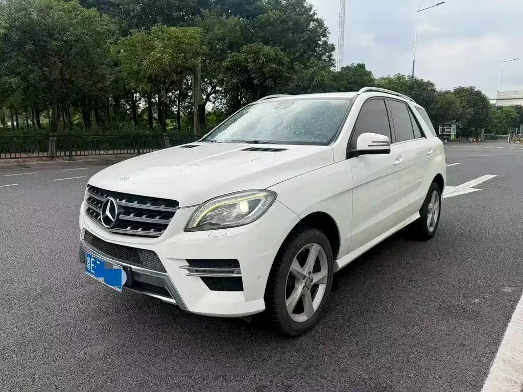 Mercedes-Benz M-Class 2015