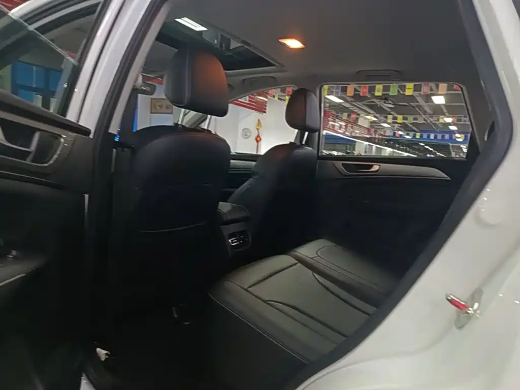 Haval M6 2021 — фото 17