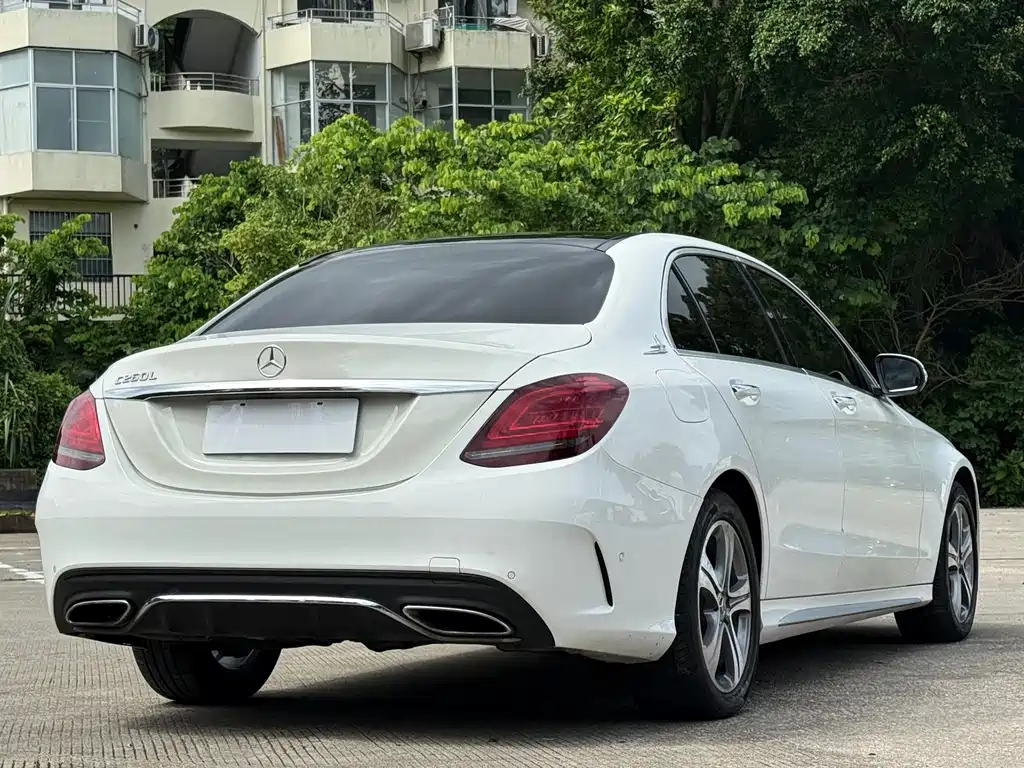 Mercedes-Benz C-Class 2019 — фото 21