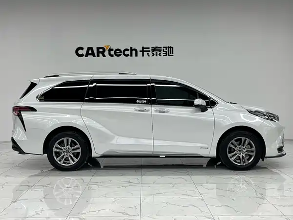 Toyota Sienna 2021