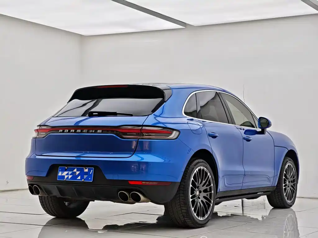 Porsche Macan 2018 — фото 10