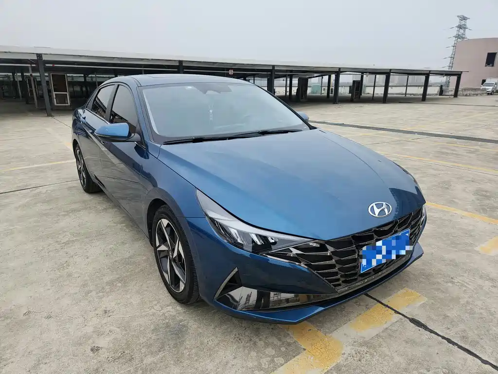 Hyundai Elantra 2022 — фото 6