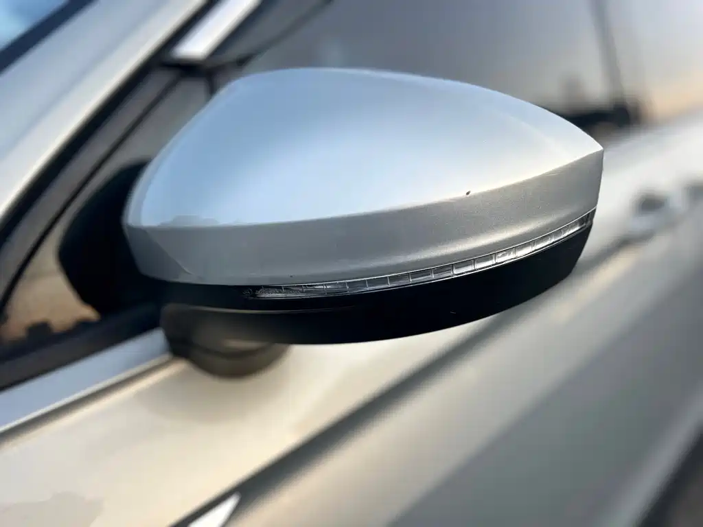 Volkswagen Tiguan L 2017 — фото 11