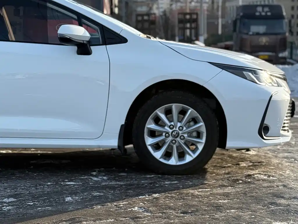 Toyota Corolla 2021 — фото 19