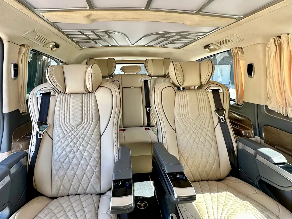 Mercedes-Benz Vito 2022 — фото 18