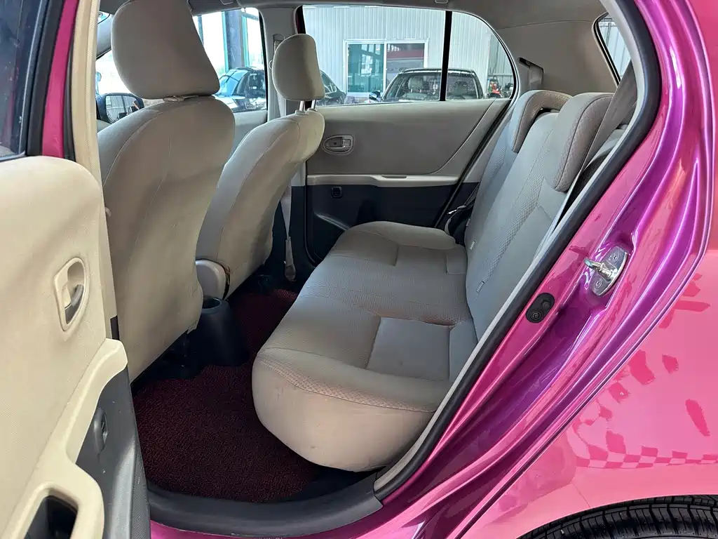 Toyota Yaris L 2008