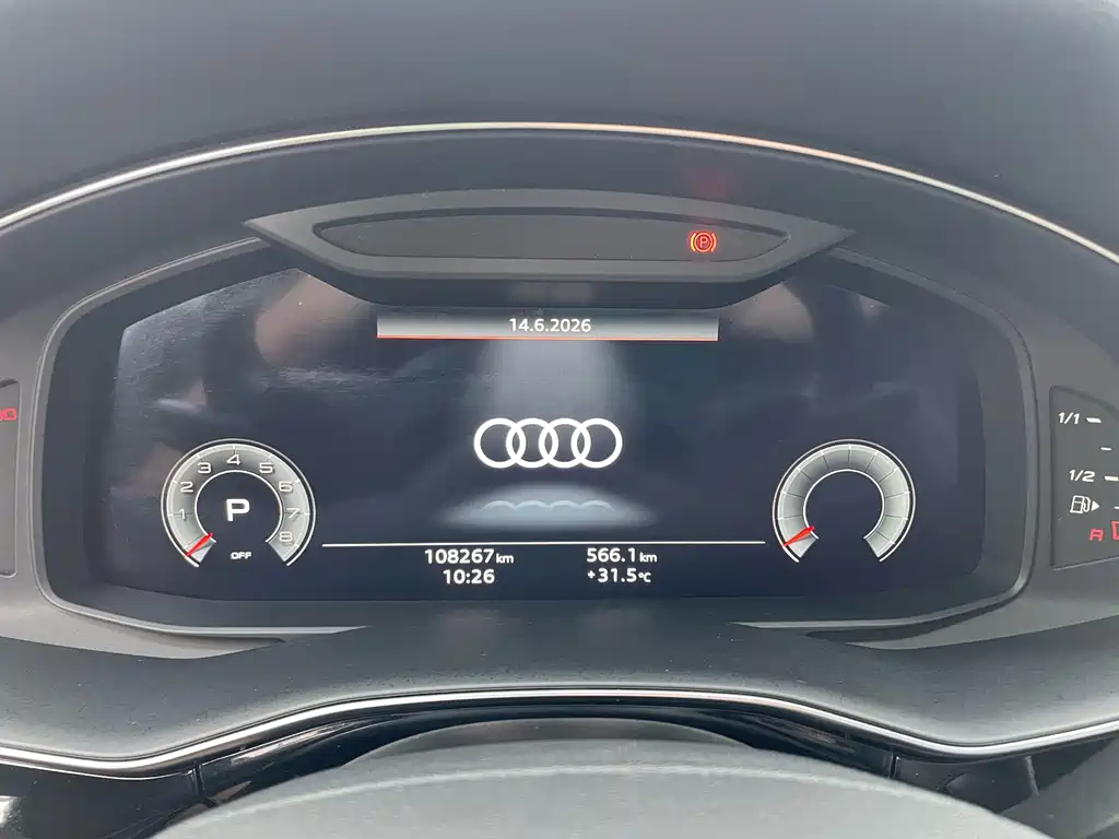 Audi Q8 2021 — фото 15