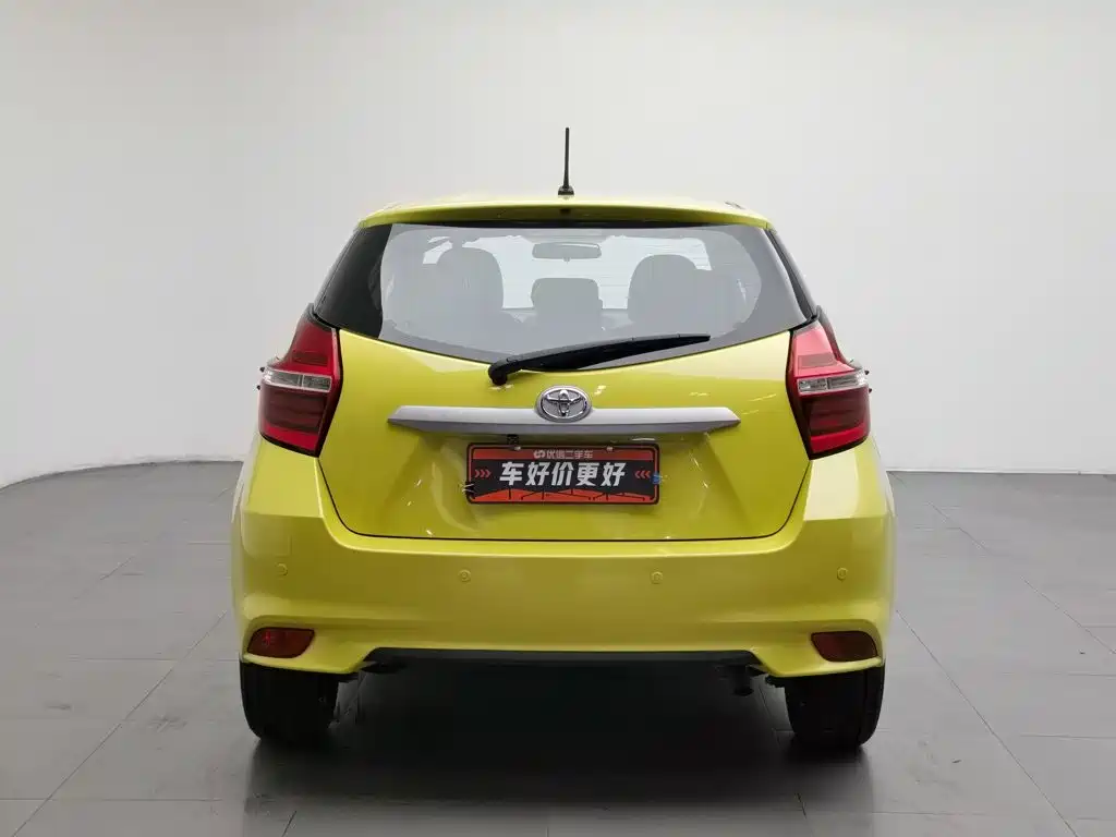 Toyota Yaris L 2016