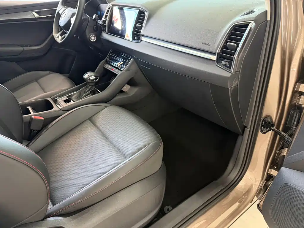 Skoda Karoq 2022 — фото 8