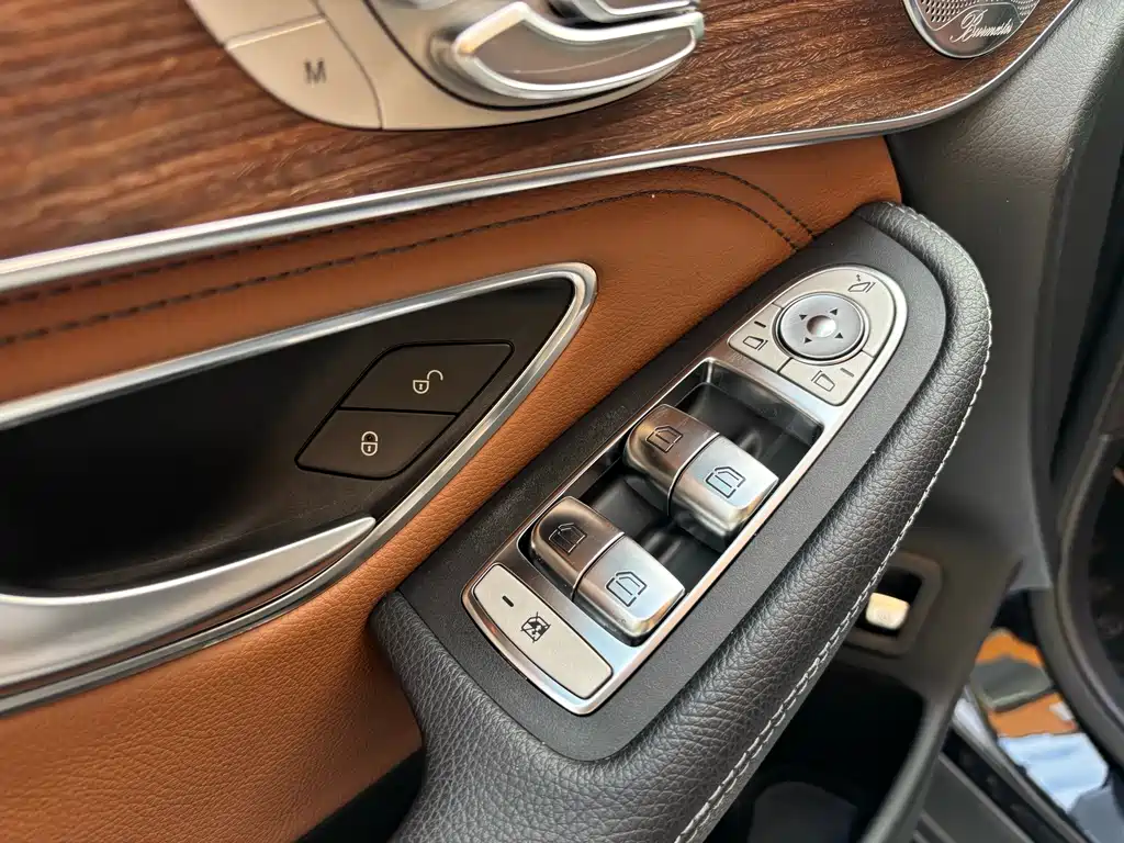 Mercedes-Benz GLC 2020 — фото 31
