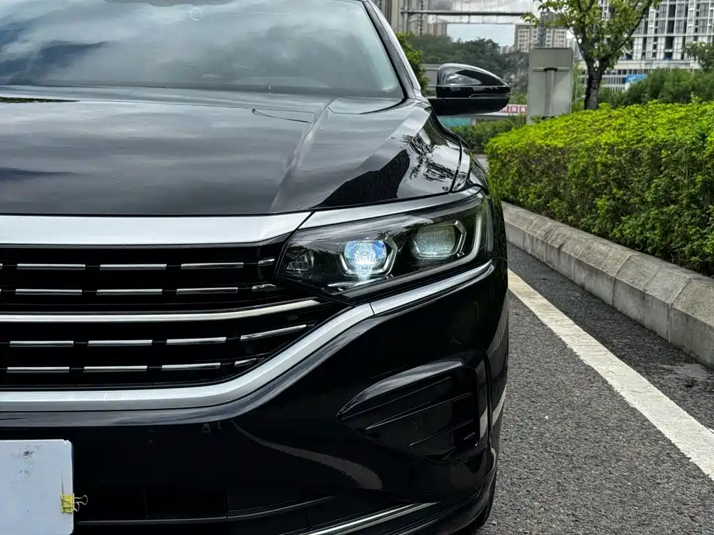 Volkswagen Passat 2022 — фото 4