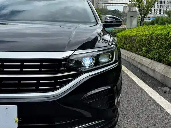 Volkswagen Passat 2022