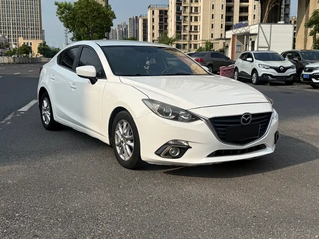 Mazda 3 Axela 2016