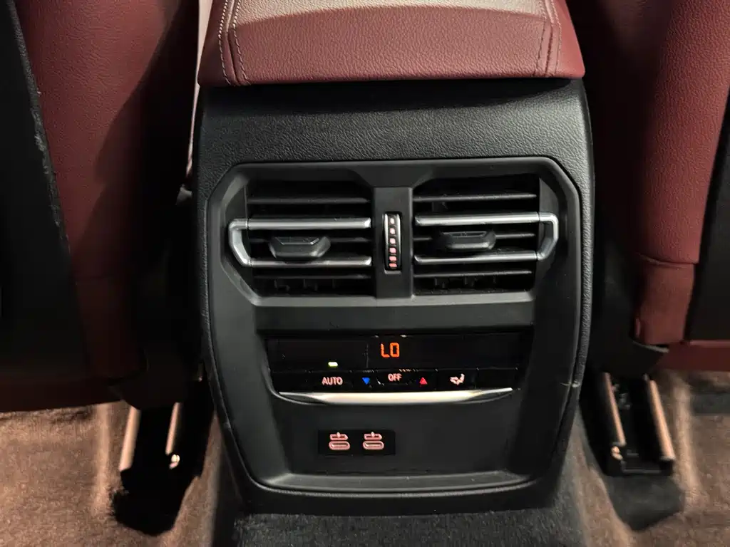 BMW 3 Series 2022 — фото 18