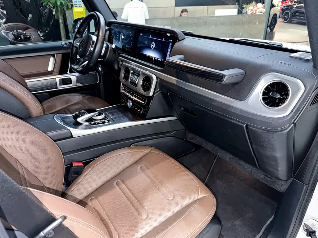Mercedes-Benz G-Class 2022 — фото 26